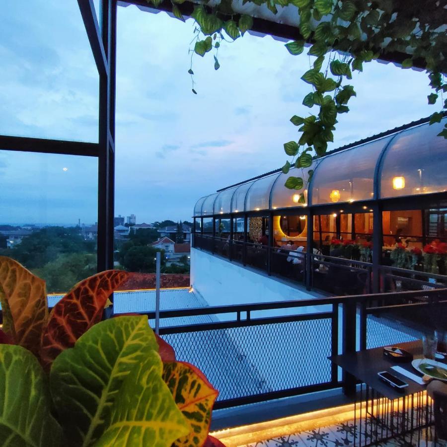 Kala Hotel Semarang Jomblang Zewnętrze zdjęcie